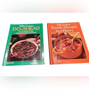 Lot of 2 Vintage Betty Crocker Cookbooks: 1984 Dinner in a hurry & 1985 Do Ahead
